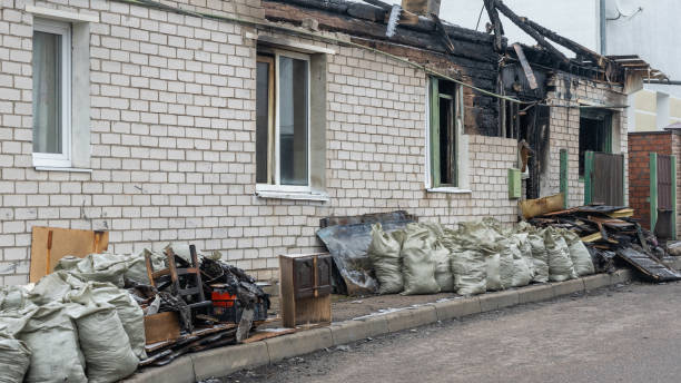 24/7 Emergency Fire Damage Removal experts in Grove City, FL
